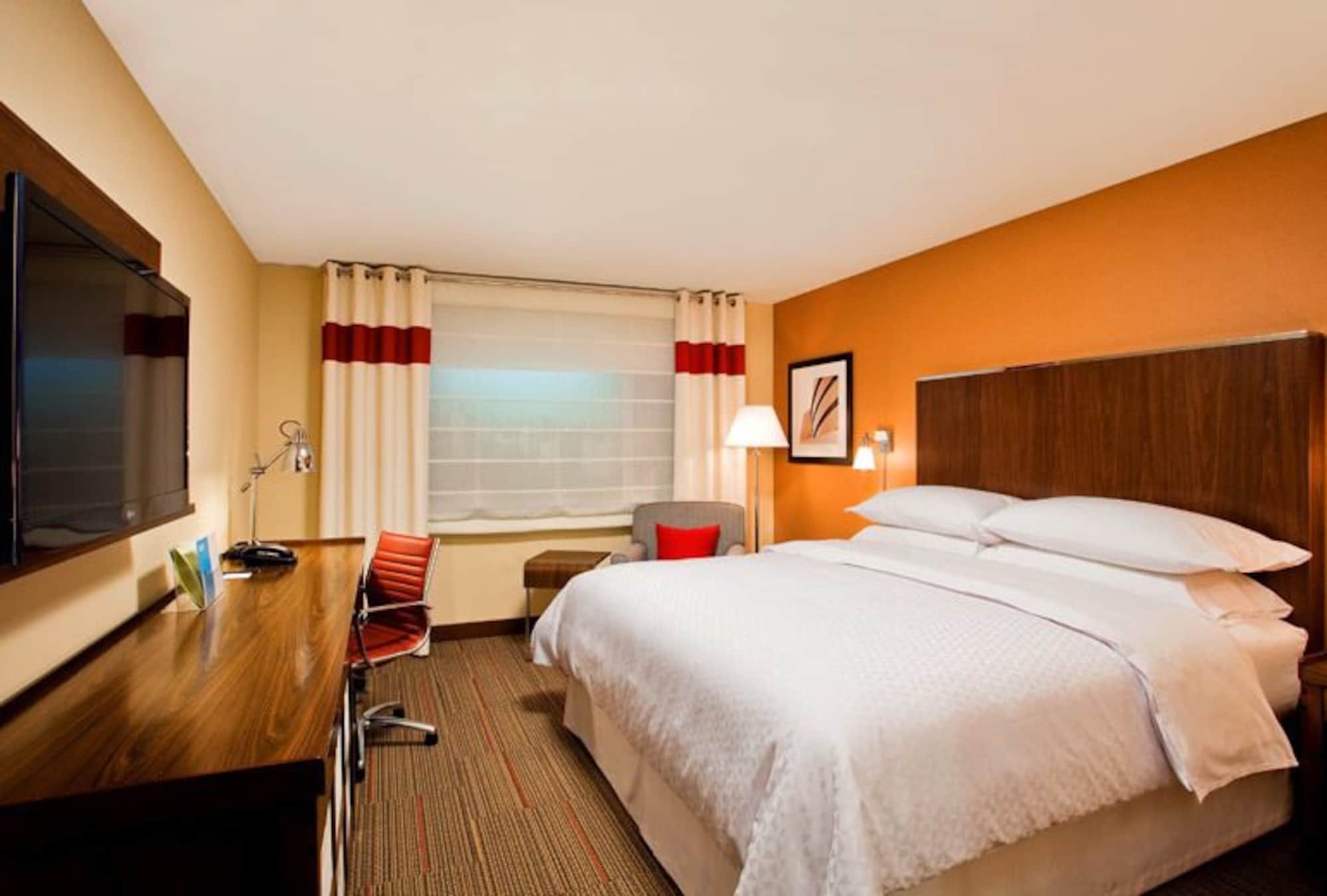 Four Points By Sheraton Grande Prairie Buitenkant foto